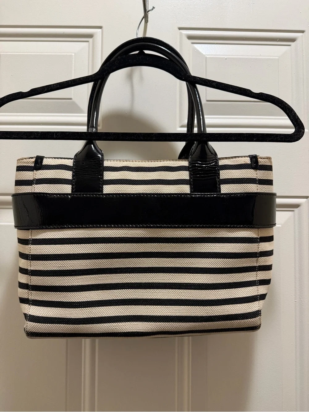Kate Spade Villabella Quinn Tote Black & Cream Striped with Patent Bow Trim